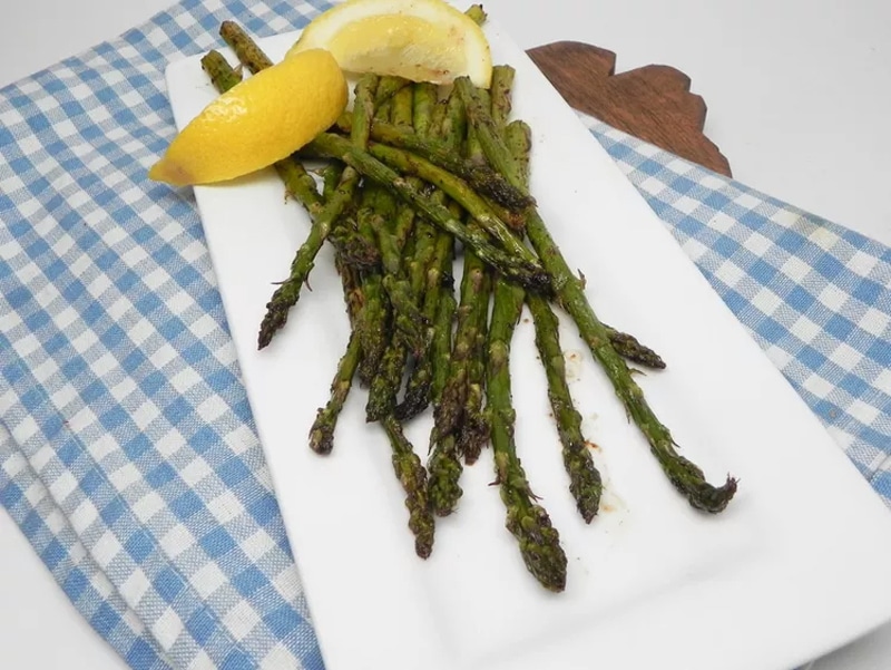 Air fryer asparagus with rosemary and balsamic