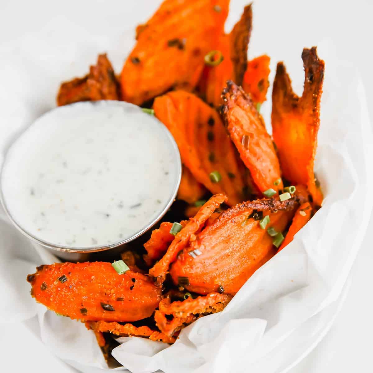 Air fryer chive and onion carrot chips