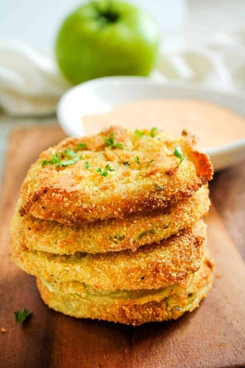 Air fryer fried green tomatoes with paprika
