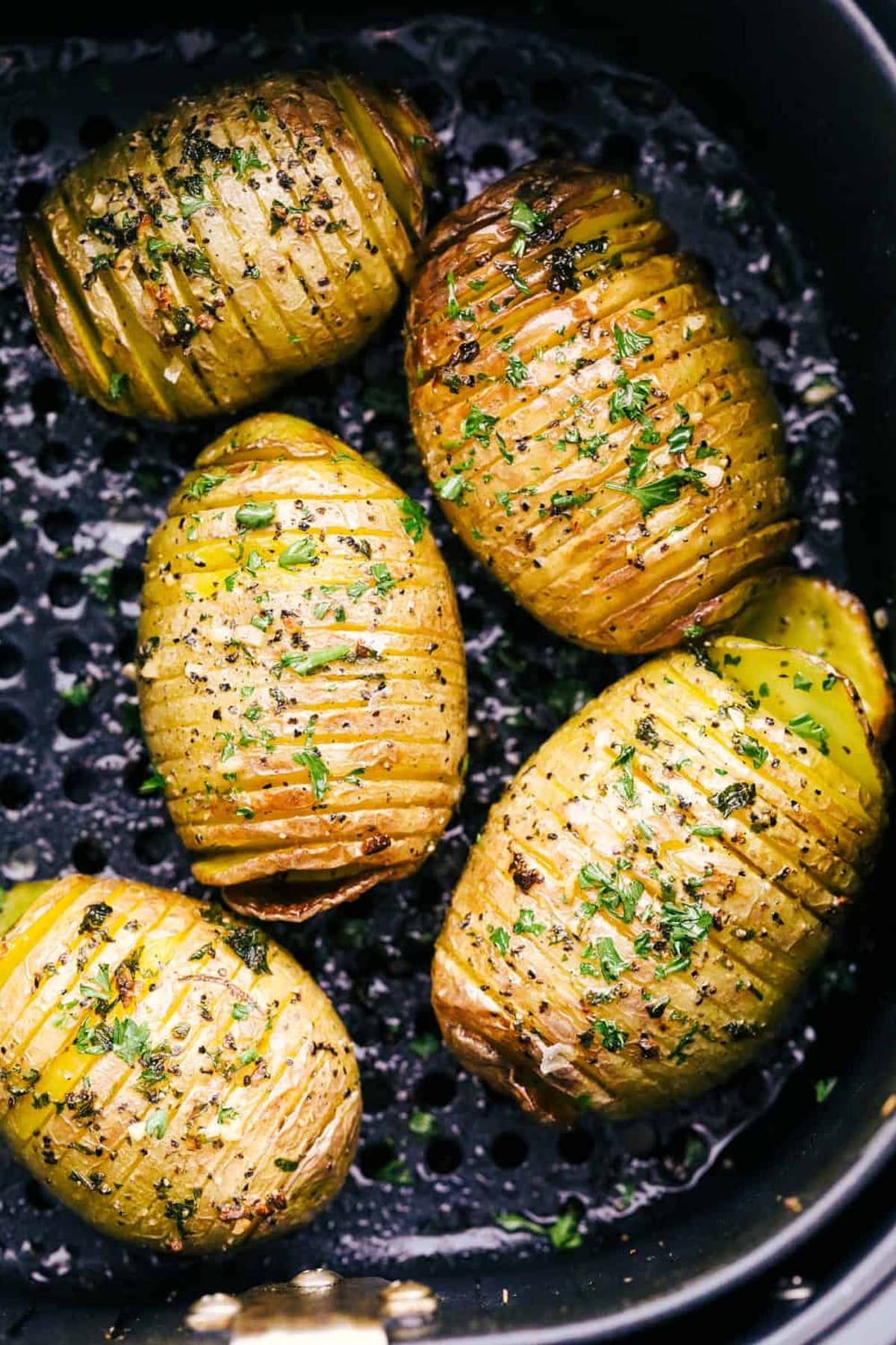 Air fryer hasselback potatoes