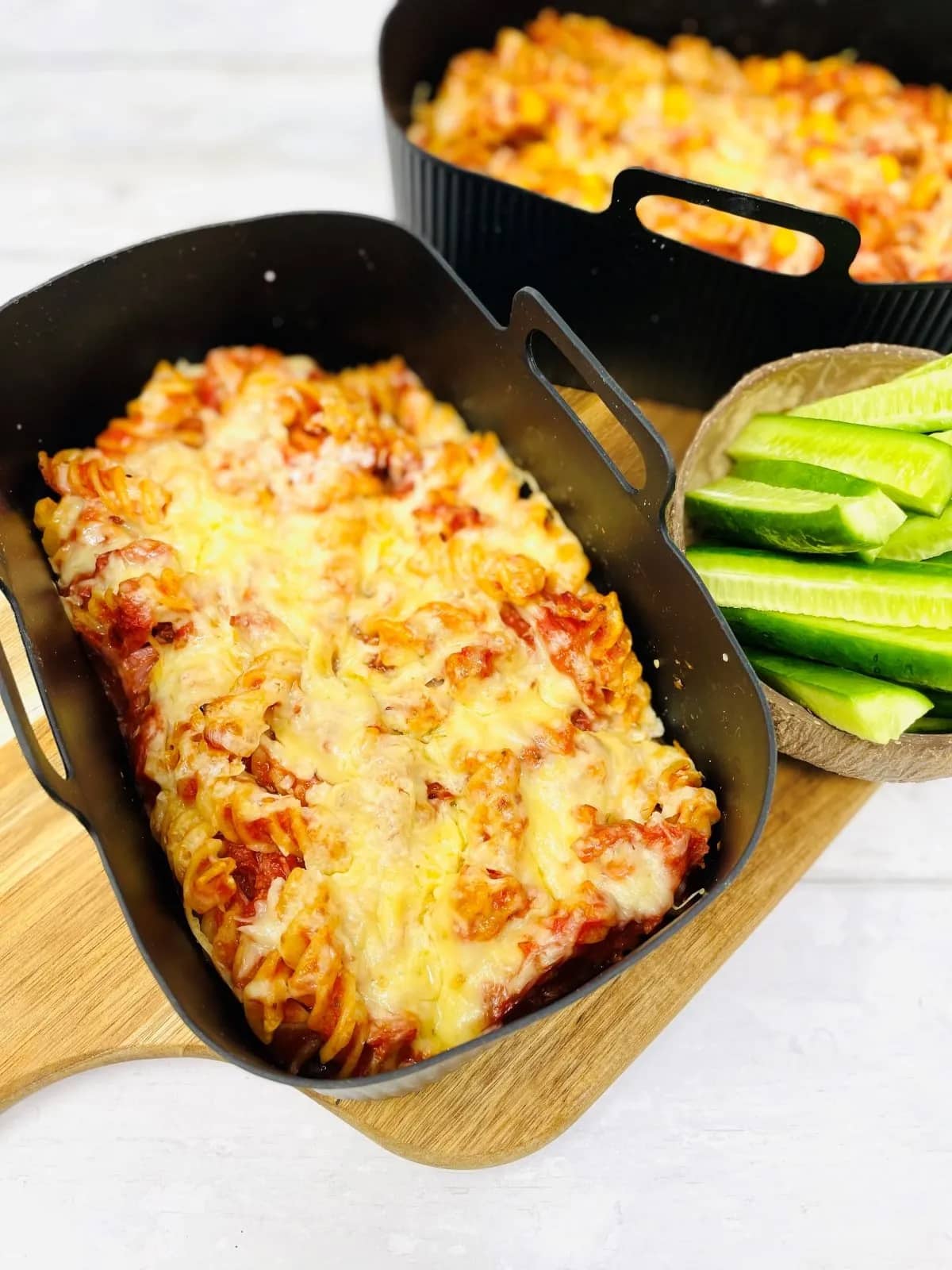 Air fryer pasta bake with ham and cheese