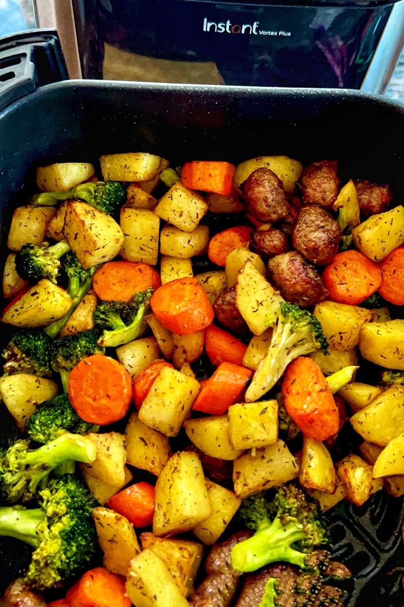 Air fryer potatoes and sausage with carrots and broccoli