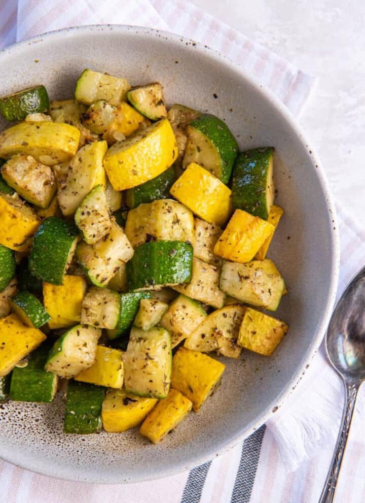 25 Easy Air Fryer Squash Recipes Cottage At The Crossroads   Air Fryer Squash Zucchini 720x991 