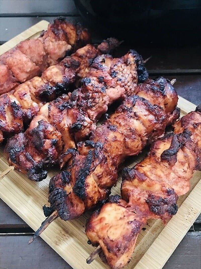 Air fryer tandoori chicken kebabs