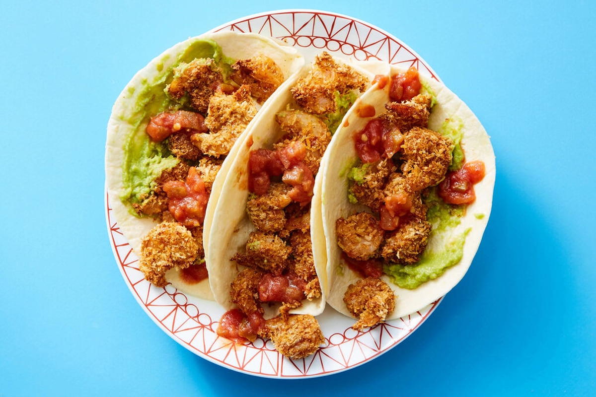 Air-fried shrimp tacos with salsa & guac